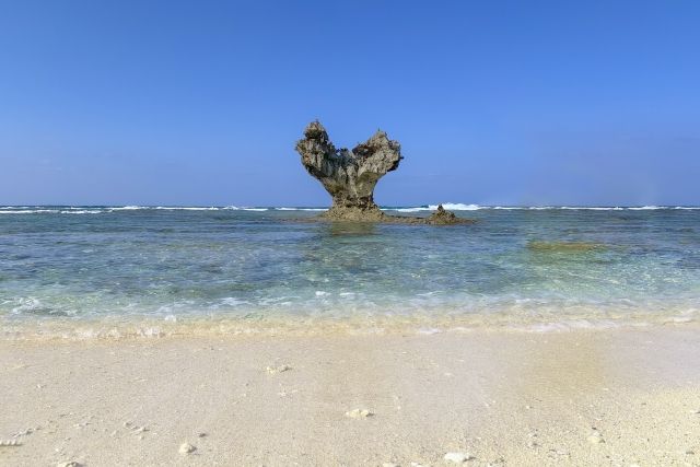 ハートロック・沖縄の古宇利島