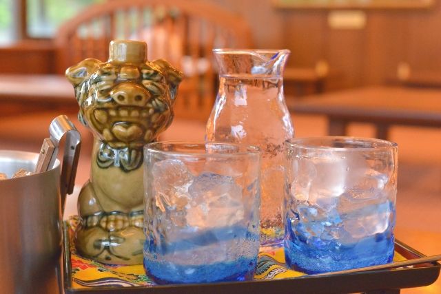 沖縄・古宇利島　おすすめお土産　泡盛　イメージ