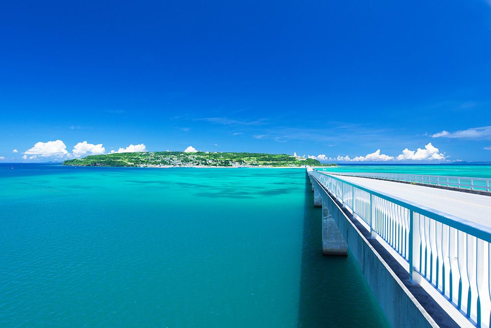 เกาะโคริ: ชายหาดที่แนะนำและซ่อนอยู่ แหล่งท่องเที่ยว การเดินทางและกิจกรรม สะพานโคริ