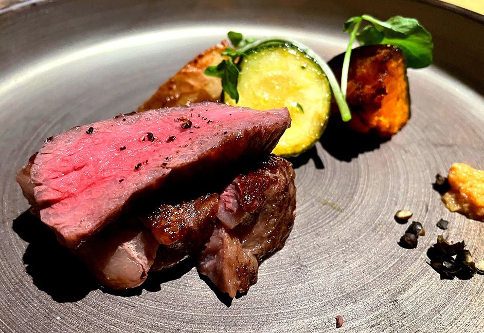 古宇利島でおすすめの夜ご飯・ディナー店　黒毛和牛　ロースト　ロティ　ステーキ　ローストビーフ　コース料理　イメージ