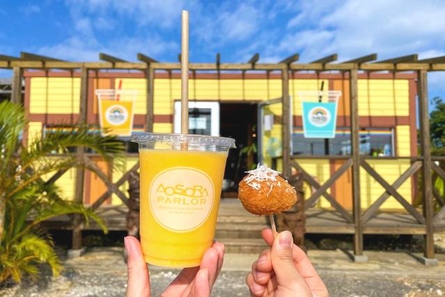 沖縄「Little　Ride」　来間大橋周辺　おすすめショップ　スムージーショップ「AOSORA　PARLOR」