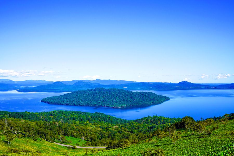 History of the Kushiro River Recommended canoeing, kayaking and river fishing experiences Kushiro Marsh Hokkaido Eastern Hokkaido Lake Kussharo Caldera lake National park Bihoro Pass