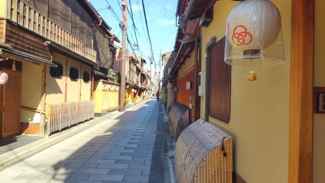 京都「UraUraTour京都」　京都街歩きツアーの様子