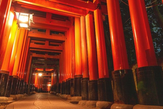 Fushimi Inari Taisha Shrine Nighttime Illumination