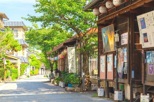 京都・宇治　宇治川沿いの散策道　あじろぎの道