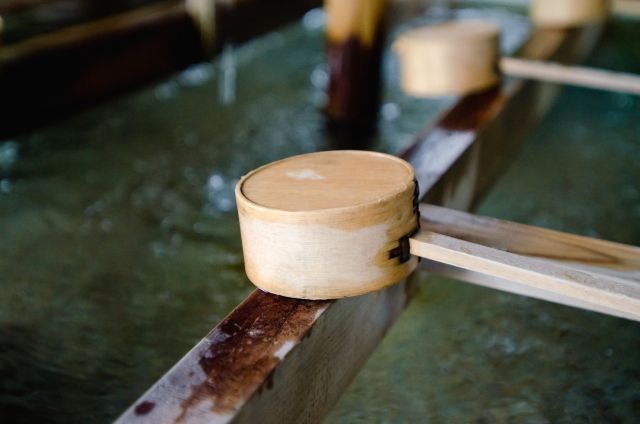 Meiji Shrine water fountain