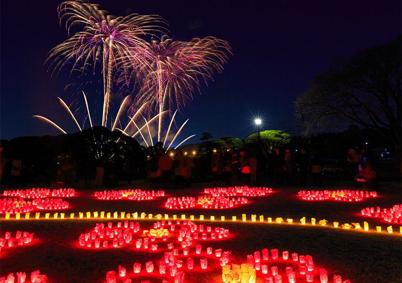 Mito Plum Festival Kairakuen Event Event Night Plum Festival 2024 Second Night Plum Light-up Fireworks Candle Candle A fantastic nighttime landscape that is very different from the daytime