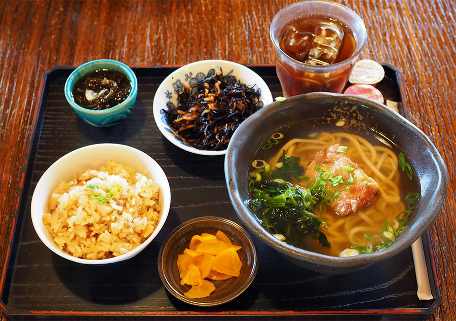 Miyako soba and Juushi soba set Okinawan seasoned rice