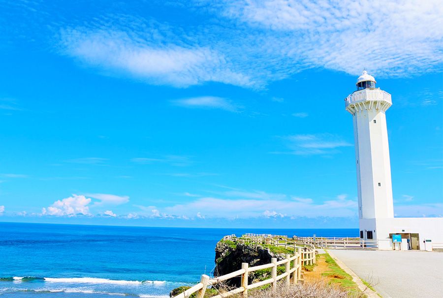 Miyakojima sightseeing recommended spots, hidden gems, guide, Higashi-Hennazaki, Japan's top 100 urban parks, lighthouse, contrast between the white lighthouse and the blue sky