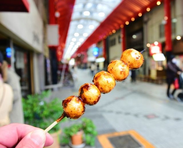 名古屋　女子旅　大須商店街　食べ歩き　団子