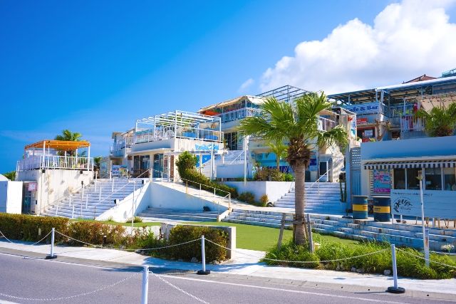 沖縄旅行　観光スポット　瀬長島ウミカジテラス