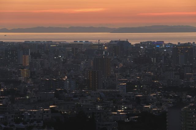 沖縄・那覇　おすすめ夜景スポット　「首里崎山公園」