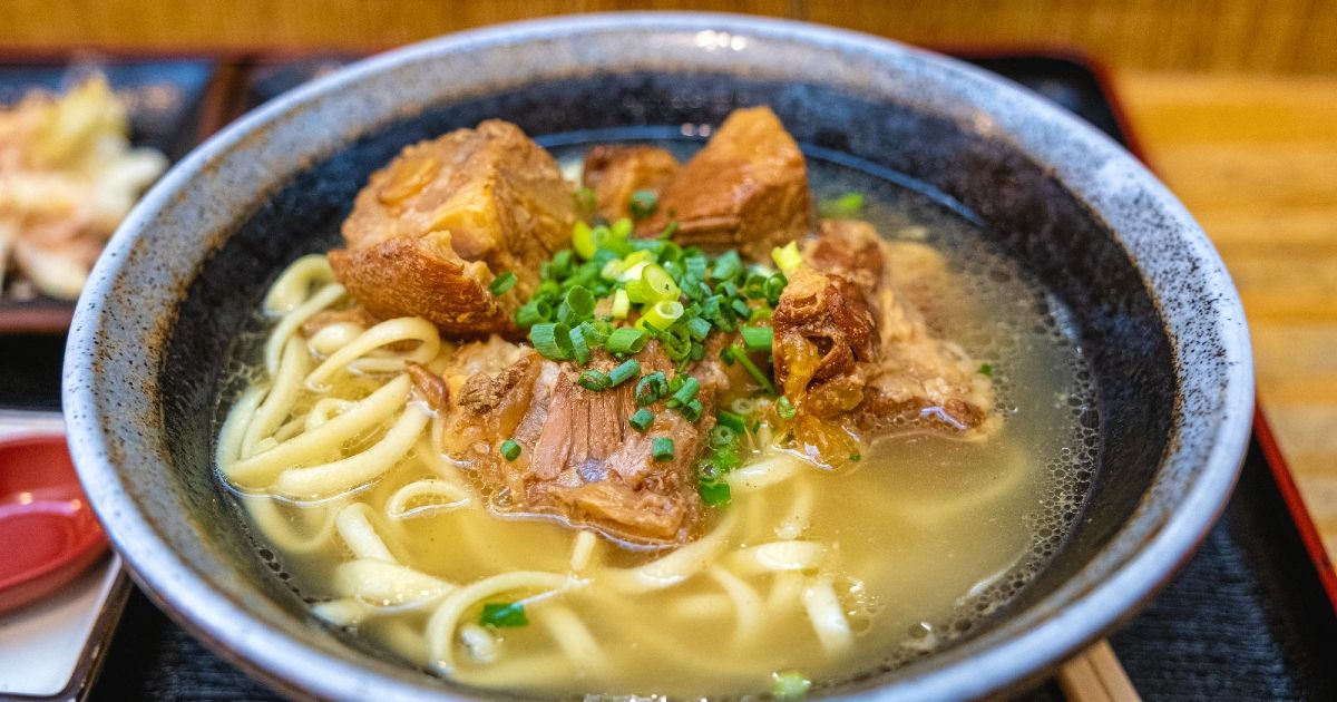 那覇の沖縄そば店おすすめ8選｜空港や国際通り周辺の失敗しない名店