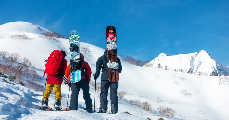 What is backcountry? Recommended snowboarding and skiing tours & popular ranking images