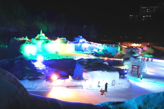 โซอุนเคียวออนเซ็น เทศกาลน้ำตกน้ำแข็ง