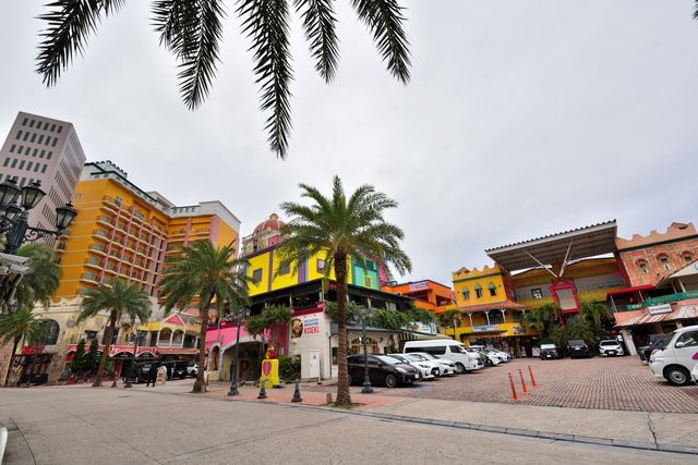 沖縄県にある「美浜タウンリゾート・アメリカンビレッジ」