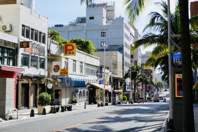 沖縄・那覇市牧志の国際通り