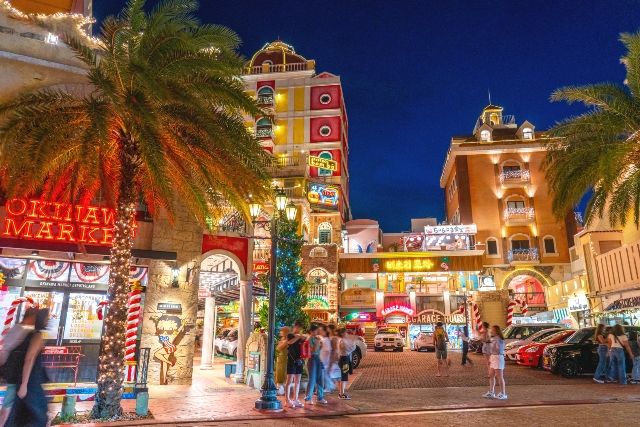 沖縄のイルミネーション　アメリカンビレッジ　夜景