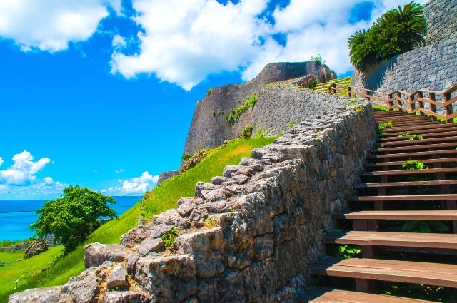 沖繩最佳日出觀賞點：勝連城遺址