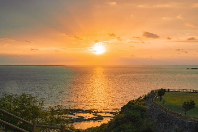 沖繩朝日省奇寧角公園日出最佳觀賞點