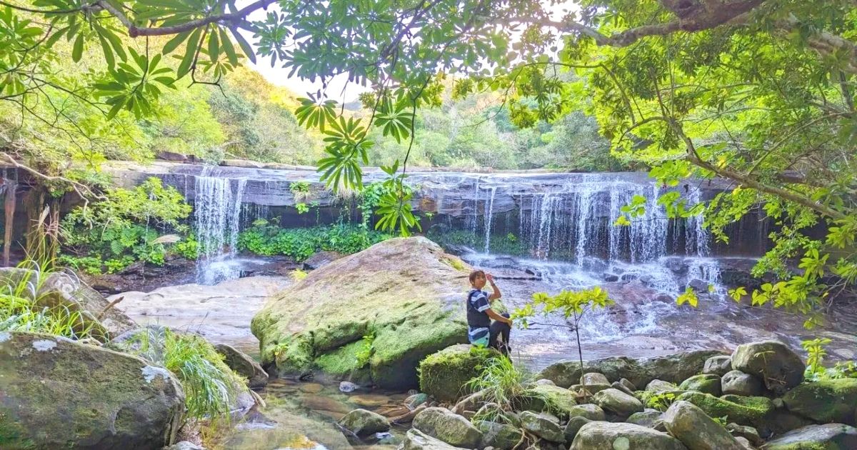 การจัดอันดับจุดไฟน้ำตกโอกินาว่า! รูปภาพของ