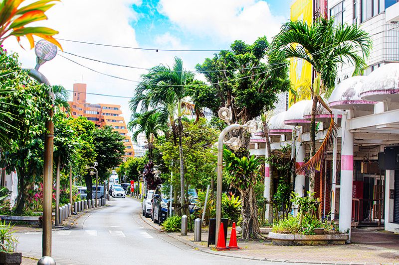 沖縄市コザってどんな街？行き方・地図や観光スポットを紹介！