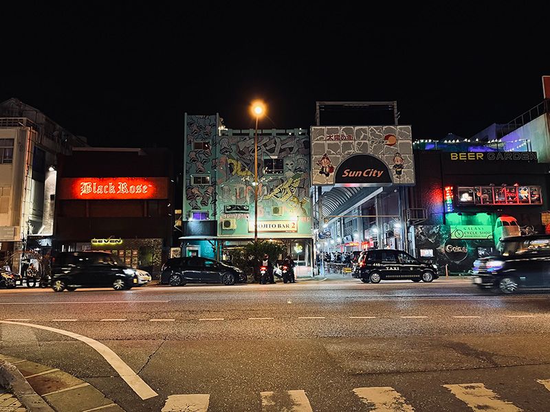 沖縄市コザってどんな街？行き方・地図や観光スポットを紹介！