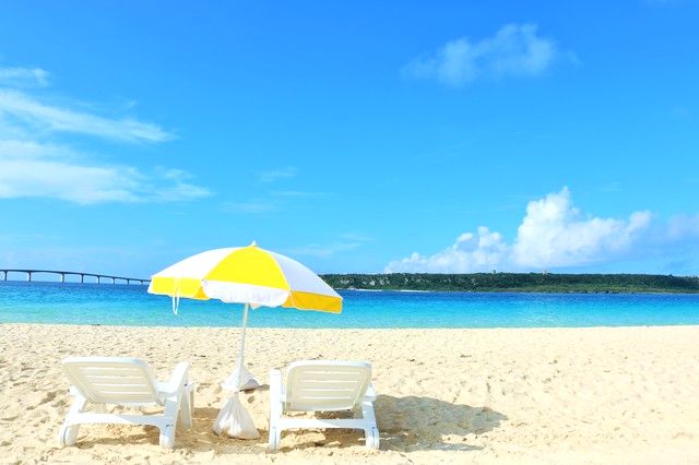 Yonaha Maehama Beach and beach umbrellas in Miyakojima