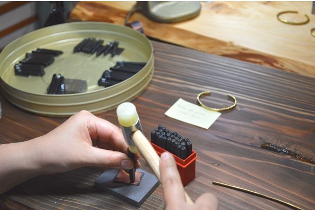 Kyoto "Atelier AƵu" Brass Tag Making Experience