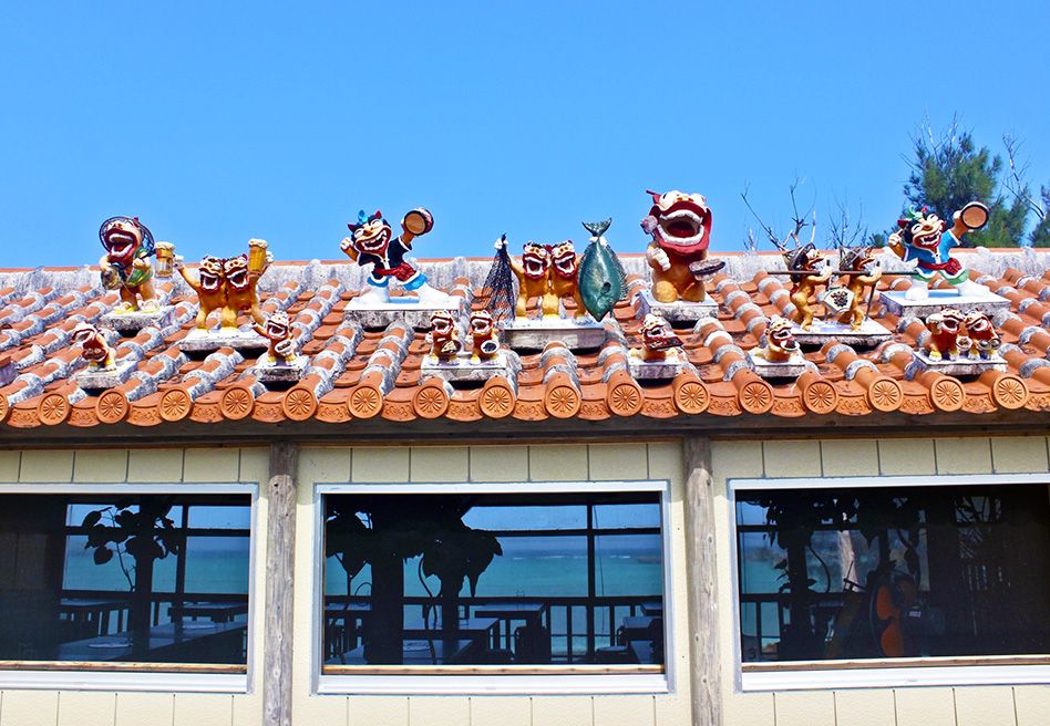 恩納村で絶景を楽しめる＆おしゃれな居酒屋2選　イメージ　瀬良垣ビーチ　夕焼け