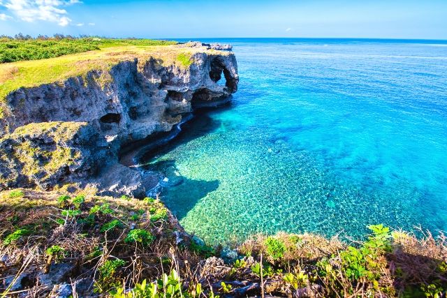 沖縄　絶景スポット　万座毛