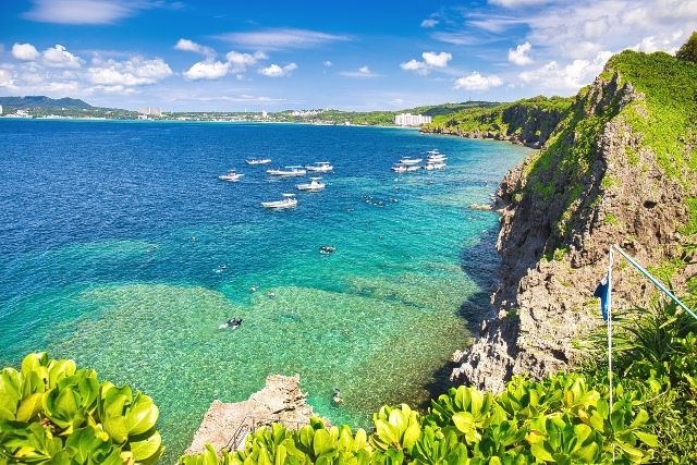 沖縄・恩納村　観光スポット　遊び場　真栄田岬