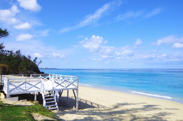 沖縄・恩納村　観光スポット　遊び場　ミッションビーチ