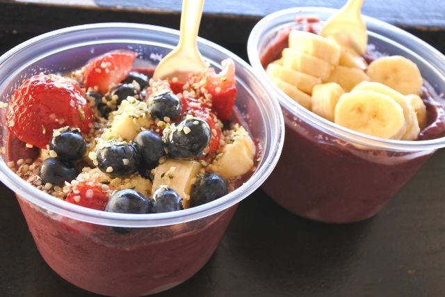 恩納村　おすすめスイーツ　アサイーボウル　イメージ