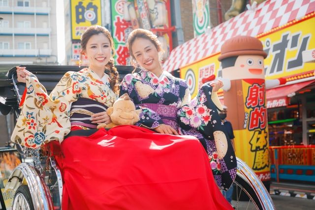 大阪“和服牡丹」 一對夫婦租借浴衣，在大阪觀光