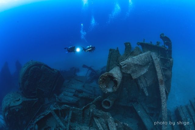 Shipwreck: Diving in Ogasawara