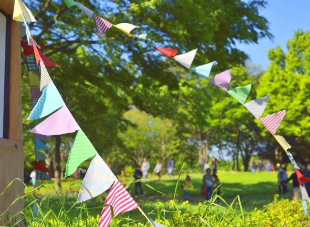 park and colorful garland