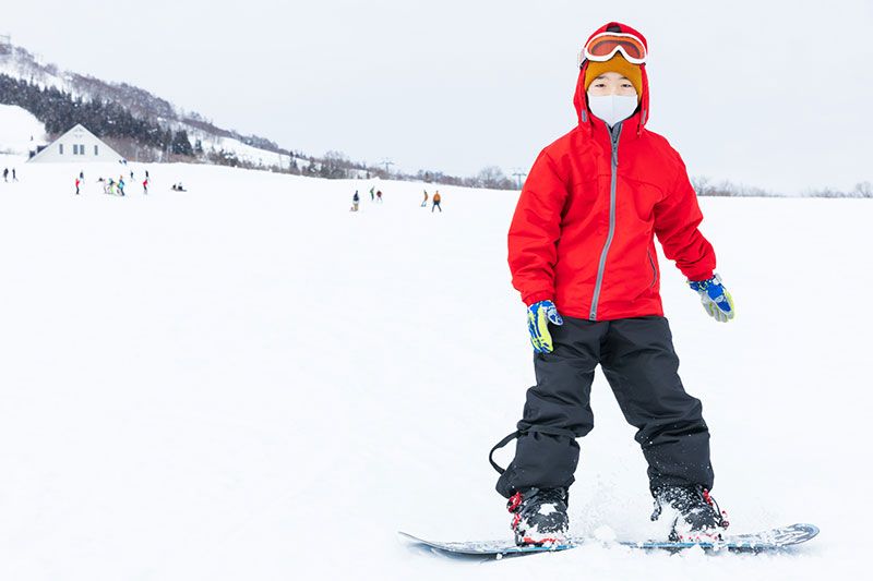 雪遊びの服装リスト！おすすめウェア・持ち物を子供から大人まで年代別に徹底紹介！