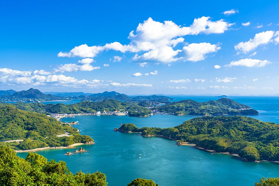 Seto Inland Sea National Park Islands of various sizes Archipelago landscape A friendly landscape where nature and life are one
