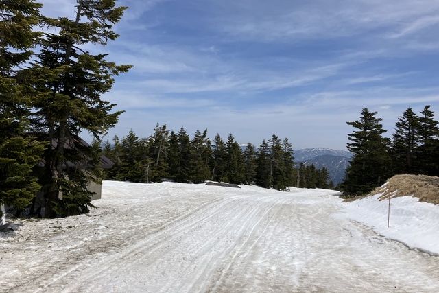 Yokoteyama ski slopes in Shiga Kogen, Nagano, mixed with dirt in early spring