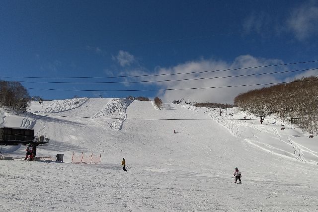 Ichinose Diamond Ski Resort ในเมืองชิงะโคเก็น จังหวัดนะงะโนะ