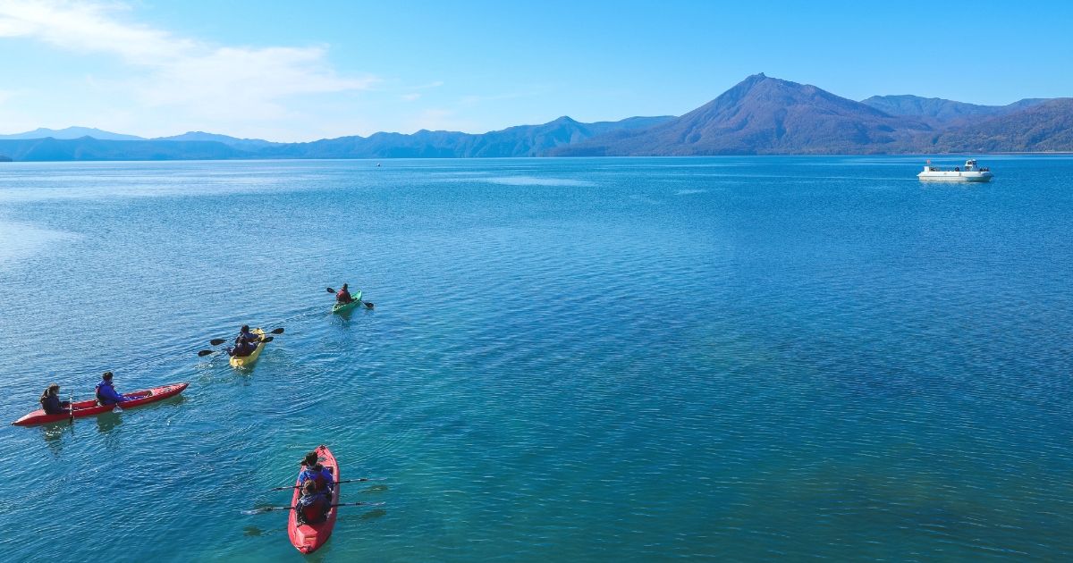 Complete guide to canoeing and kayaking on Lake Shikotsu | Relaxing time on a crystal clear lake