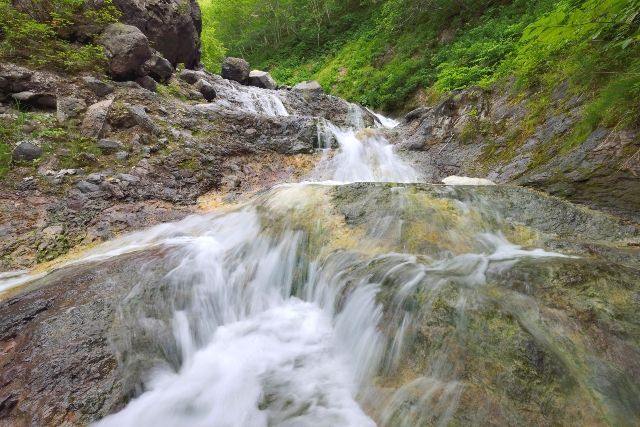 国立公園、カムイワッカ湯の滝