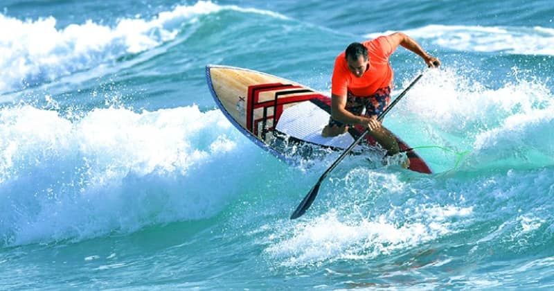 SUP surfing (การเล่นกระดานโต้คลื่น) แนะนำจุดโรงเรียนคู่มือเริ่มต้น