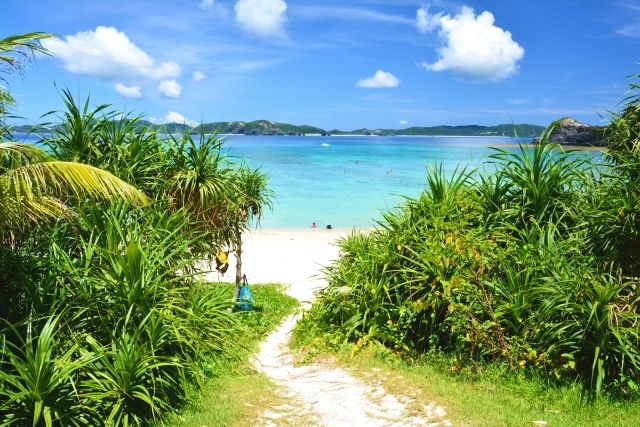 沖縄・渡嘉敷島　とかしくビーチ