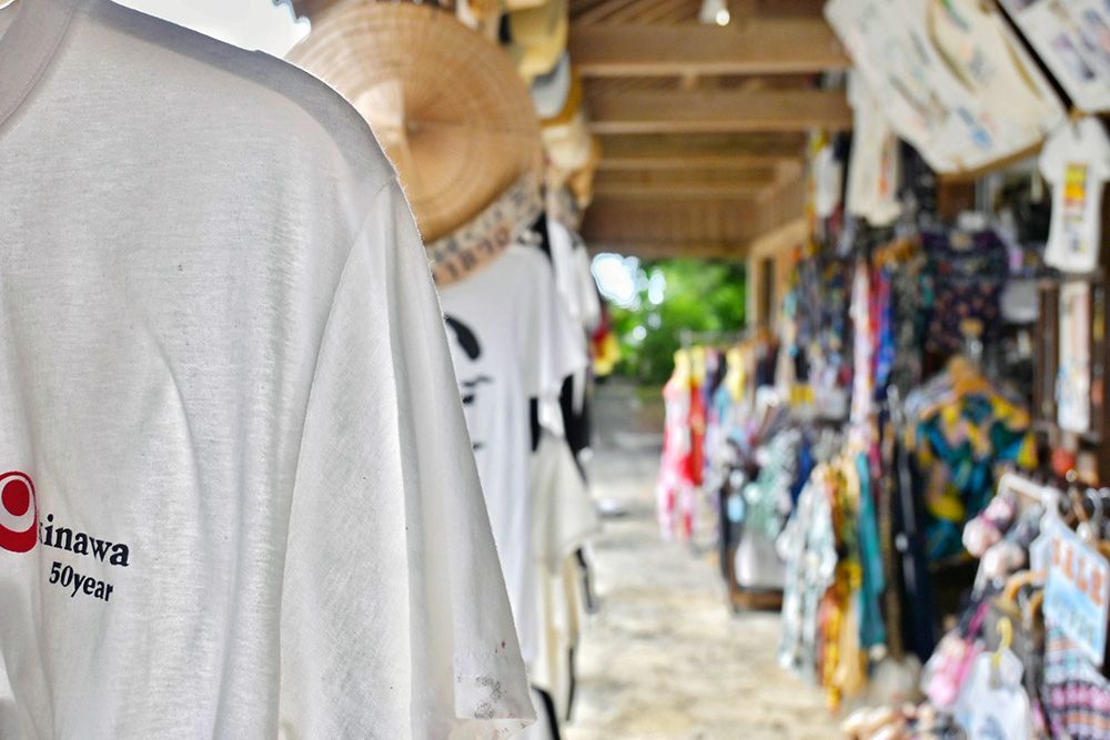 渡嘉敷島でおすすめのお土産2選｜Tシャツ・雑貨類　キーホルダー　Tシャツ　イメージ