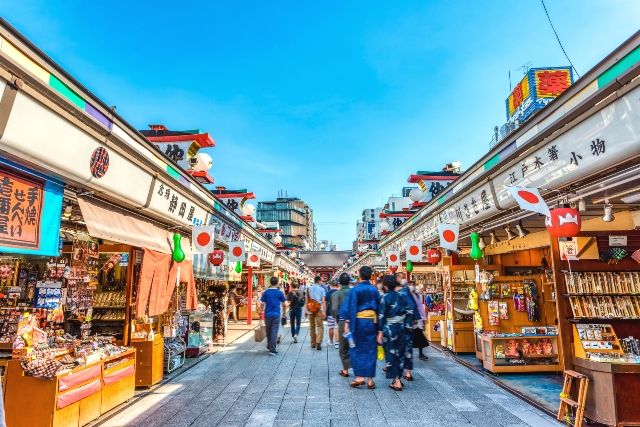 東京　浅草寺　仲見世商店街