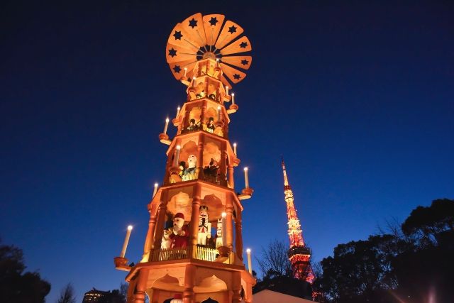 도쿄 크리스마스 마켓 크리스마스 피라미드