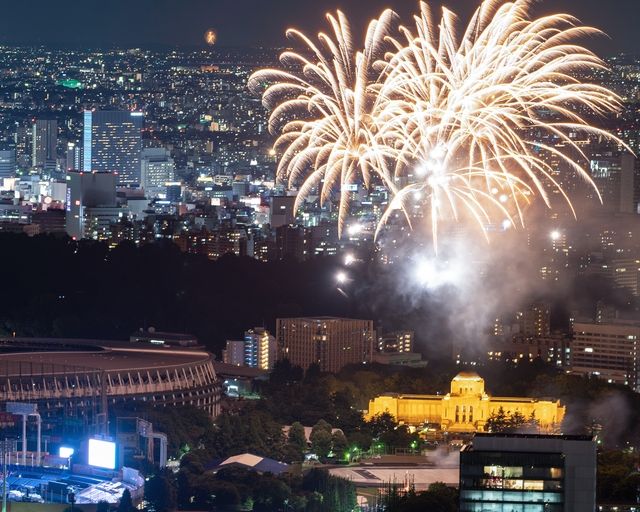 Jingu Gaien Fireworks Festival