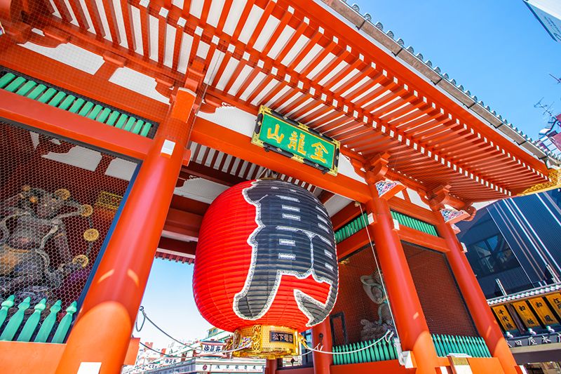 Tokyo 1 night 2 day model course Standard sightseeing Popular spots Sensoji Temple Kaminarimon Symbol of Asakusa Asakusa Nakamise Street